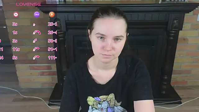 Snapshot of Ellie_Sunset chatting on June 17, 7:44 am Ellie Sunset online show from June 17, 7:44 am