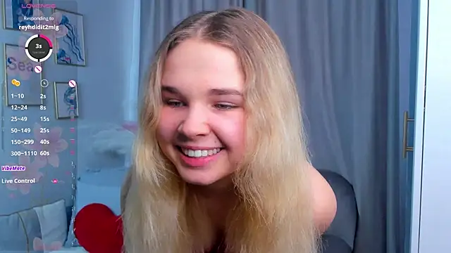 OdetteHarwick online show from October 24, 7:38 am