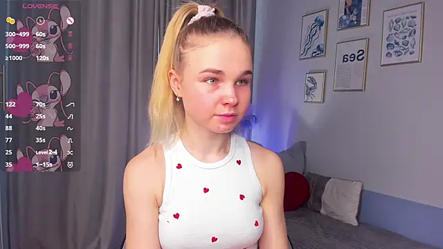 OdetteHarwick online show from December 3, 9:40 am