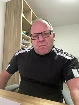 coupleLatinaLovers online show from January 15, 7:13 am