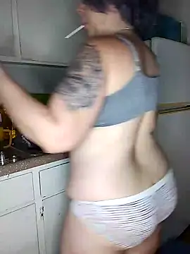 Snapshot of GraceHenderson chatting on December 11, 9:23 pm GraceHenderson online show from December 11, 9:23 pm