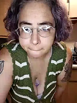 Snapshot of GraceHenderson chatting on December 28, 1:18 am GraceHenderson online show from December 28, 1:18 am