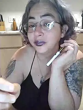 Snapshot of GraceHenderson chatting on January 16, 2:30 am GraceHenderson online show from January 16, 2:30 am