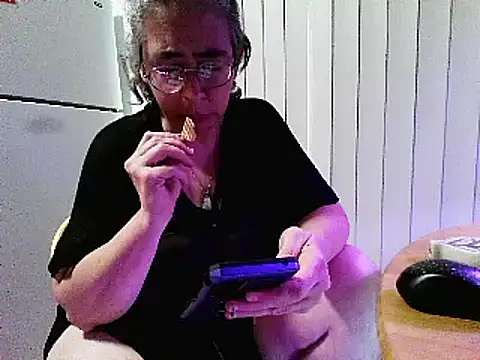 Snapshot of GraceHenderson chatting on March 14, 10:38 pm GraceHenderson online show from March 14, 10:38 pm