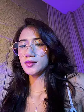 Snapshot of KaitlynLoveCam chatting on June 11, 10:30 pm KaitlynLoveCam online show from June 11, 10:30 pm