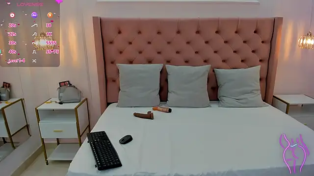 Snapshot of chloe_zulay chatting on January 15, 4:25 am chloe zulay online show from January 15, 4:25 am