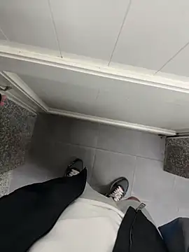 Snapshot of frnk30151 chatting on March 13, 4:02 pm frnk30151 online show from March 13, 4:02 pm