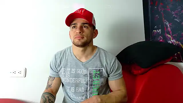 Snapshot of Sexy_Alejandro_ chatting on October 22, 12:05 pm Sexy Alejandro online show from October 22, 12:05 pm