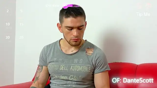 Snapshot of Sexy_Alejandro_ chatting on December 4, 1:31 pm Sexy Alejandro online show from December 4, 1:31 pm