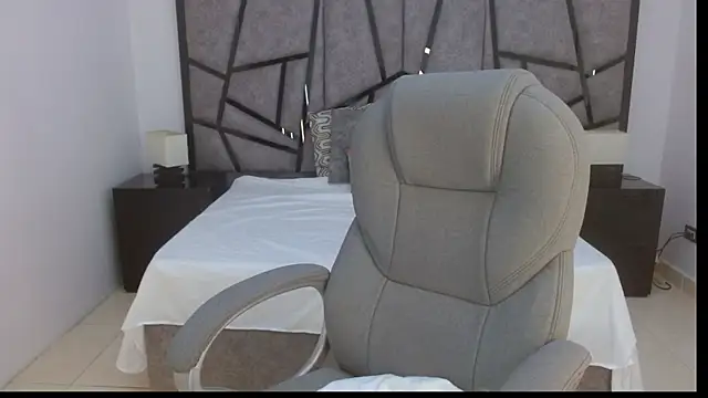 Snapshot of adhara_cortez chatting on May 19, 8:26 pm adhara cortez online show from May 19, 8:26 pm