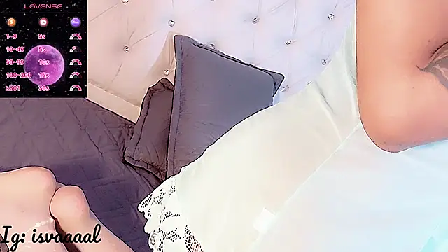 Snapshot of Shiirleysweet chatting on July 28, 7:39 pm Shiirleysweet online show from July 28, 7:39 pm