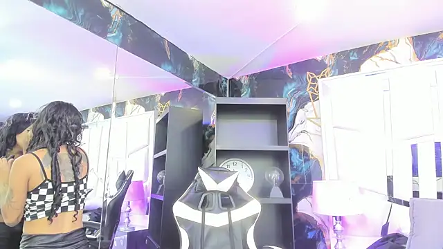 rave connor online show from July 30, 6:07 pm