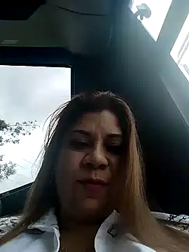 Laura-Hernandez online show from January 26, 4:41 pm
