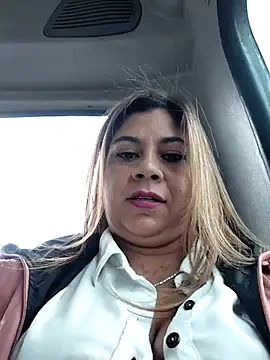 Laura-Hernandez online show from November 12, 4:29 pm