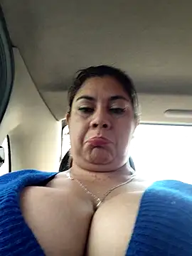 Laura-Hernandez online show from March 10, 3:50 pm