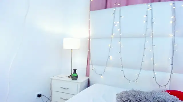 Stefyrossy online show from March 3, 3:18 pm