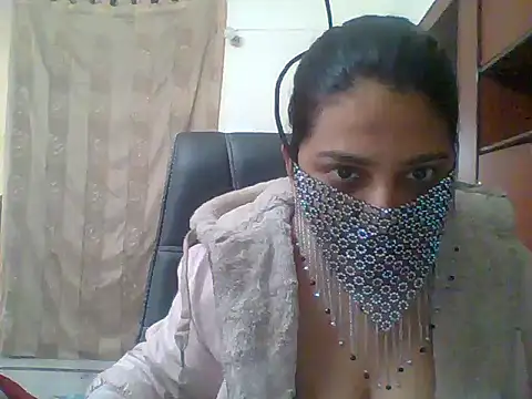 Snapshot of kamayanisingh24 chatting on January 25, 7:17 am kamayanisingh24 online show from January 25, 7:17 am