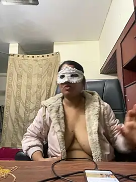 Snapshot of kamayanisingh24 chatting on February 23, 6:34 pm kamayanisingh24 online show from February 23, 6:34 pm