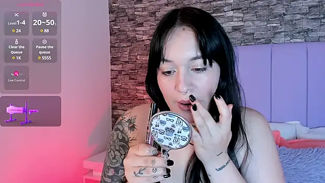 Snapshot of aurora_sweet2 chatting on January 2, 1:30 pm aurora sweet2 online show from January 2, 1:30 pm