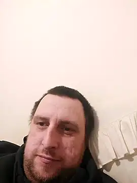 Snapshot of HE-M123 chatting on December 21, 5:40 pm HE-M123 online show from December 21, 5:40 pm