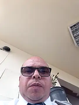 Snapshot of Camilo-31RI chatting on July 16, 4:35 pm Camilo-31RI online show from July 16, 4:35 pm