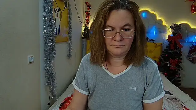 Snapshot of HolyMilfa chatting on December 1, 4:29 pm HolyMilfa online show from December 1, 4:29 pm