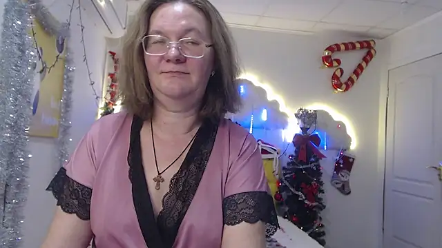 Snapshot of HolyMilfa chatting on January 4, 11:11 am HolyMilfa online show from January 4, 11:11 am