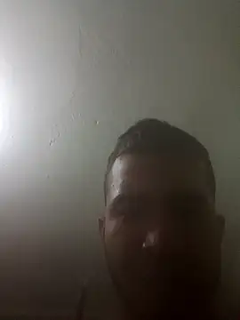Snapshot of Fer345677 chatting on June 15, 8:33 pm Fer345677 online show from June 15, 8:33 pm