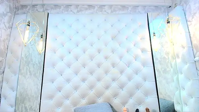 VALENTINA3x online show from March 11, 3:34 am