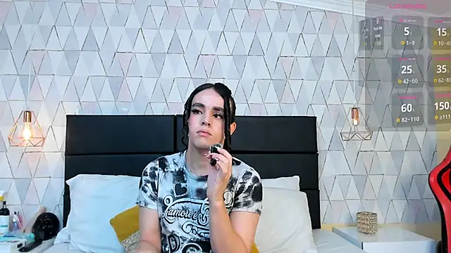 Snapshot of JustinePerry chatting on November 30, 3:54 am JustinePerry online show from November 30, 3:54 am