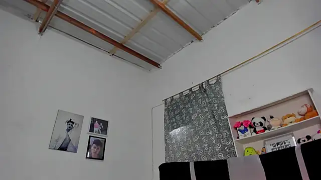 Snapshot of megan_100 chatting on October 27, 6:45 pm megan 100 online show from October 27, 6:45 pm