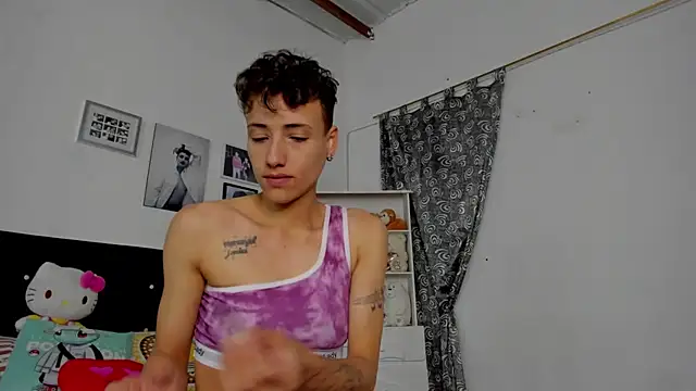 Snapshot of megan_100 chatting on November 29, 6:55 pm megan 100 online show from November 29, 6:55 pm