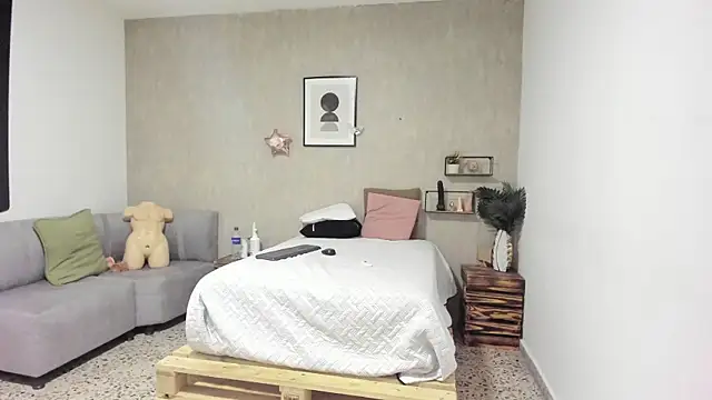 Snapshot of afrodita_martinez chatting on October 11, 6:45 am afrodita martinez online show from October 11, 6:45 am