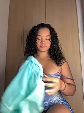 Lucy wilson5 online show from February 6, 4:21 am