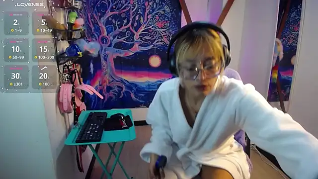 911Calling online show from November 7, 8:31 pm