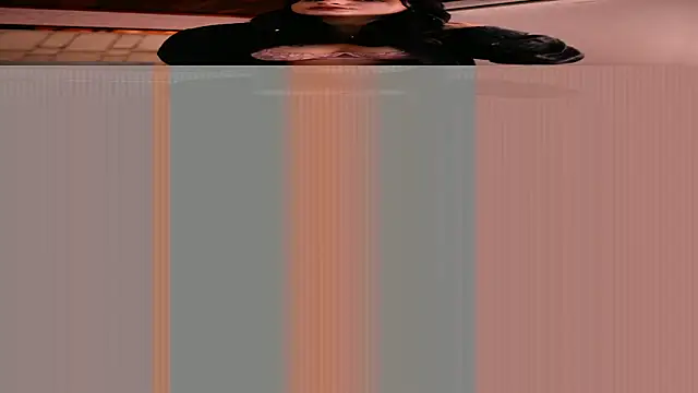 Snapshot of Luu_Princess chatting on May 23, 7:51 pm Luu Princess online show from May 23, 7:51 pm
