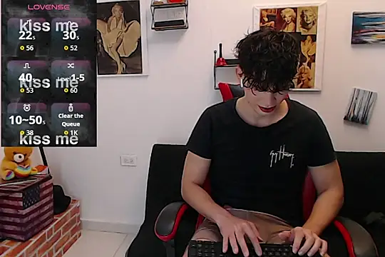 Angelo-cianuro- online show from October 12, 10:53 pm