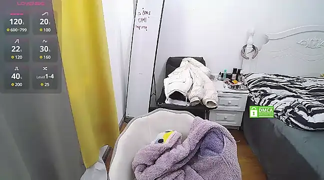 Snapshot of CN-Doudou chatting on February 17, 2:53 am CN-Doudou online show from February 17, 2:53 am