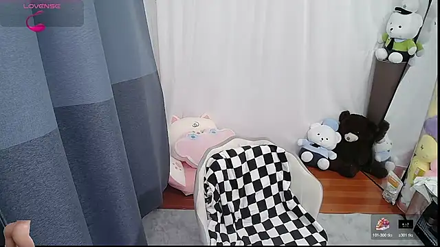 Snapshot of CN-Doudou chatting on October 24, 2:41 am CN-Doudou online show from October 24, 2:41 am