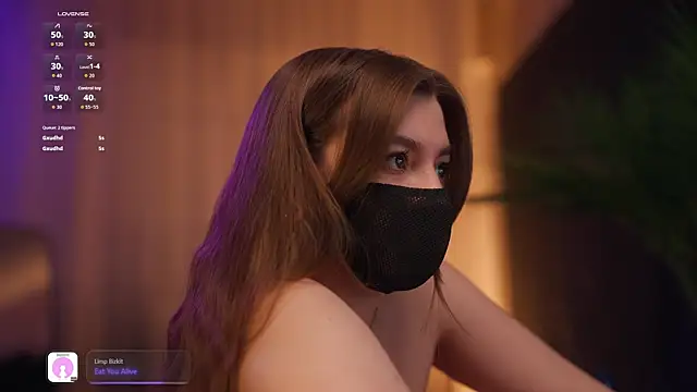 Snapshot of aarimass chatting on November 8, 2:39 pm aarimass online show from November 8, 2:39 pm