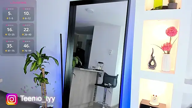 Snapshot of teemotwink chatting on November 29, 10:13 pm teemotwink online show from November 29, 10:13 pm