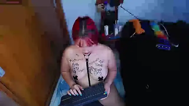 Snapshot of mysteery_katty_ chatting on February 1, 10:34 pm mysteery katty  online show from February 1, 10:34 pm