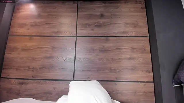 sashamonroe   online show from July 5, 11:28 am