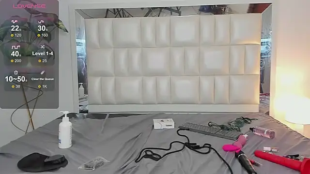 Snapshot of Alhana_pulido chatting on December 5, 1:36 am Alhana pulido online show from December 5, 1:36 am