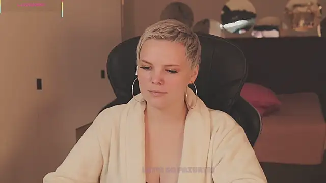 LikaBerry1 online show from November 27, 1:57 pm