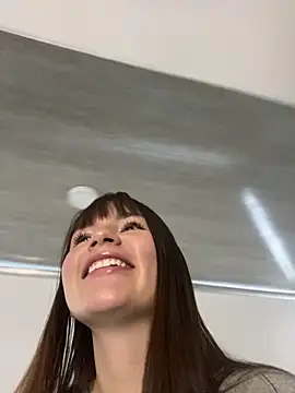 angel natural online show from March 3, 9:37 pm