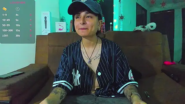 ZuryRamirez  online show from December 12, 9:26 pm