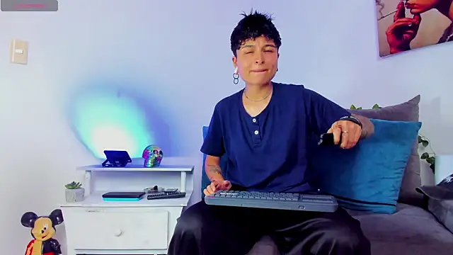 ZuryRamirez  online show from February 6, 7:29 pm