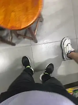 Snapshot of Hjsjsjsjjd chatting on October 16, 1:06 am Hjsjsjsjjd online show from October 16, 1:06 am