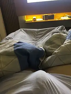 Snapshot of Hjsjsjsjjd chatting on October 28, 11:47 am Hjsjsjsjjd online show from October 28, 11:47 am